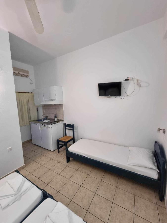 Studios Margarita Platis Gialos  Екстериор снимка